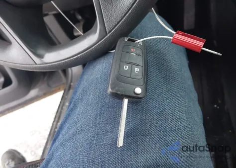 2016 Chevrolet Equinox Ls z USA, uszkodzony, nr VIN 2GNFLEEK2G6348626